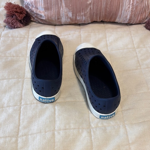 Kids Native Perforated Sneakers - Picture 2 of 2